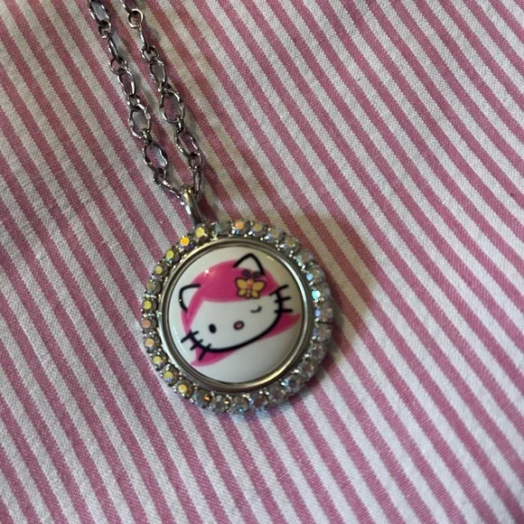 Tarina Tarantino Hello Kitty Pink Pendant Necklace with Swarovski crystals. - Picture 2 of 4